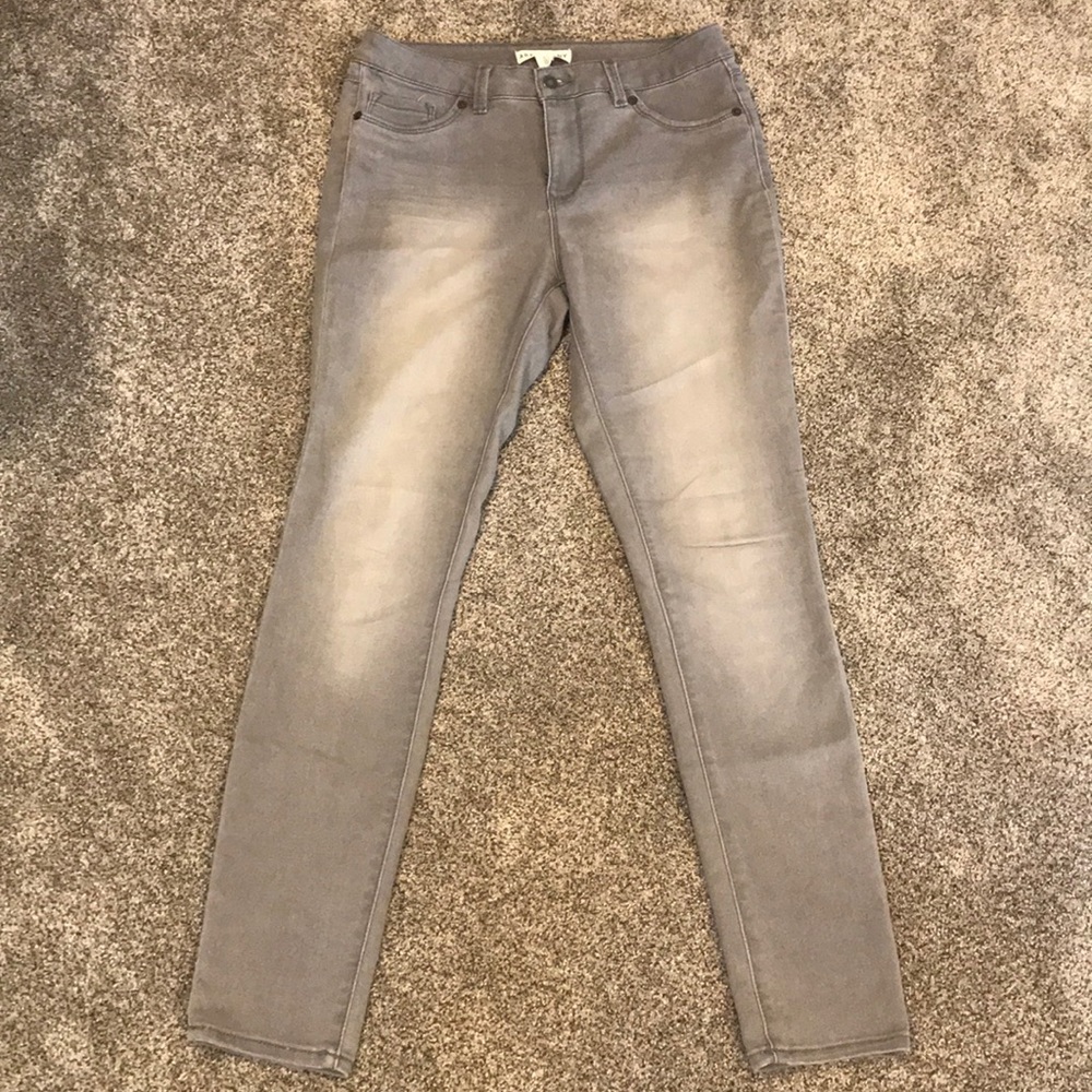Artisan NY Gray Jean Pants